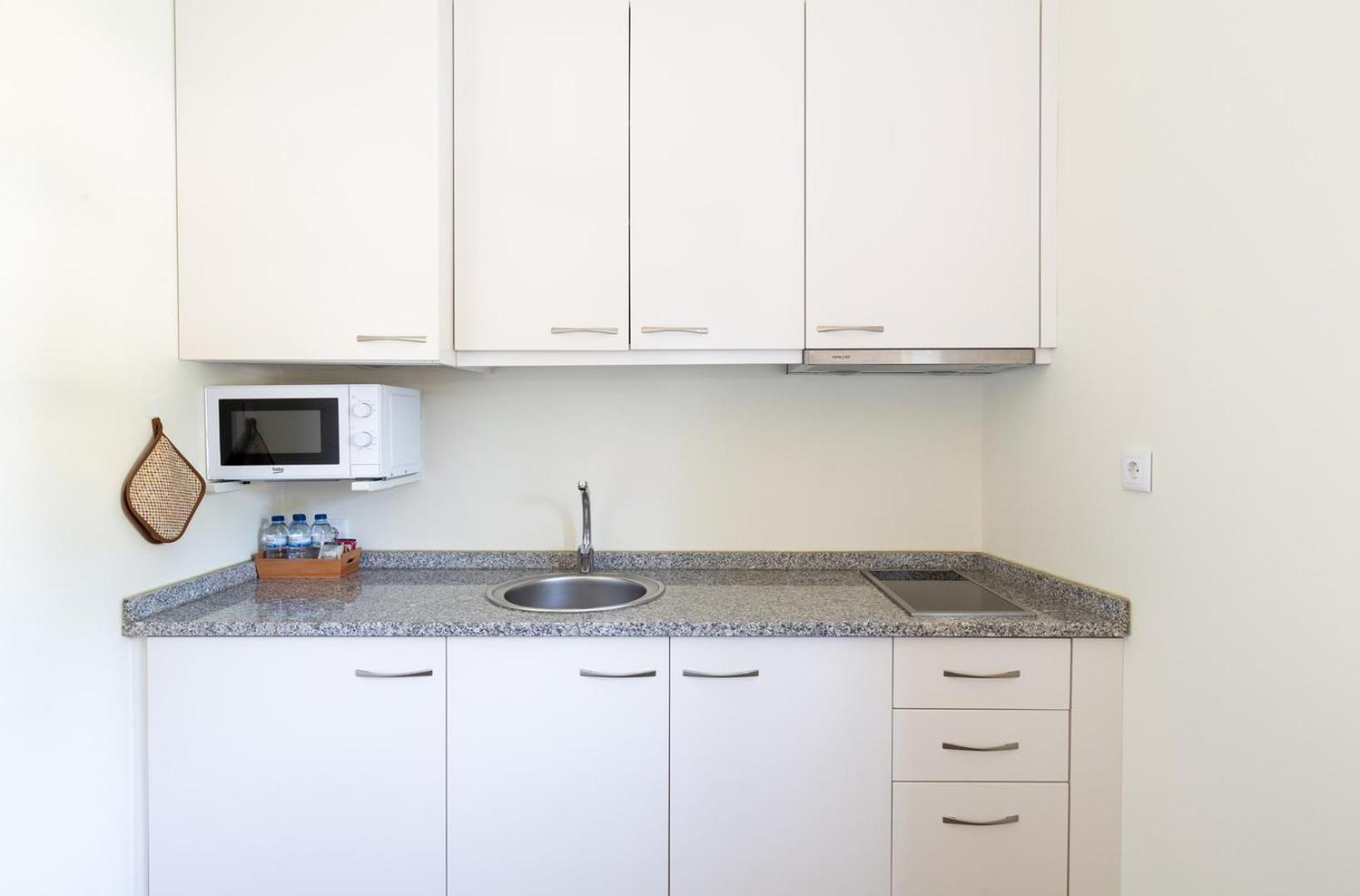 Guestready - Catorze De Outubro Houses II บีลาโนวาเดกายา ภายนอก รูปภาพ