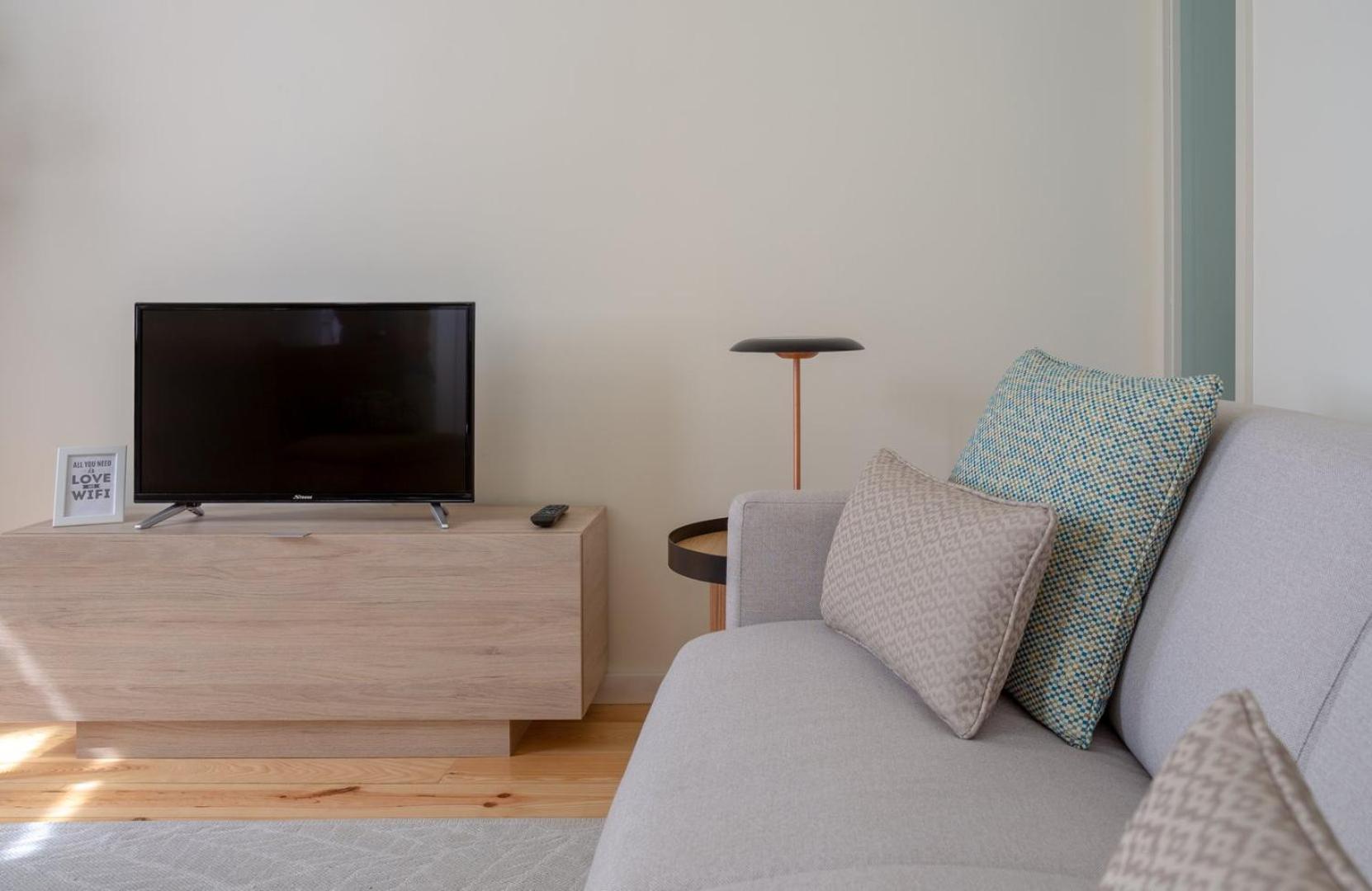 Guestready - Catorze De Outubro Houses II บีลาโนวาเดกายา ภายนอก รูปภาพ