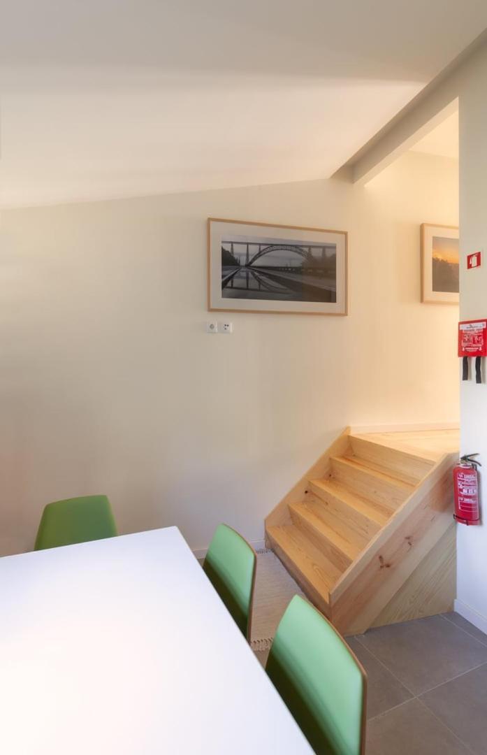 Guestready - Catorze De Outubro Houses II บีลาโนวาเดกายา ภายนอก รูปภาพ